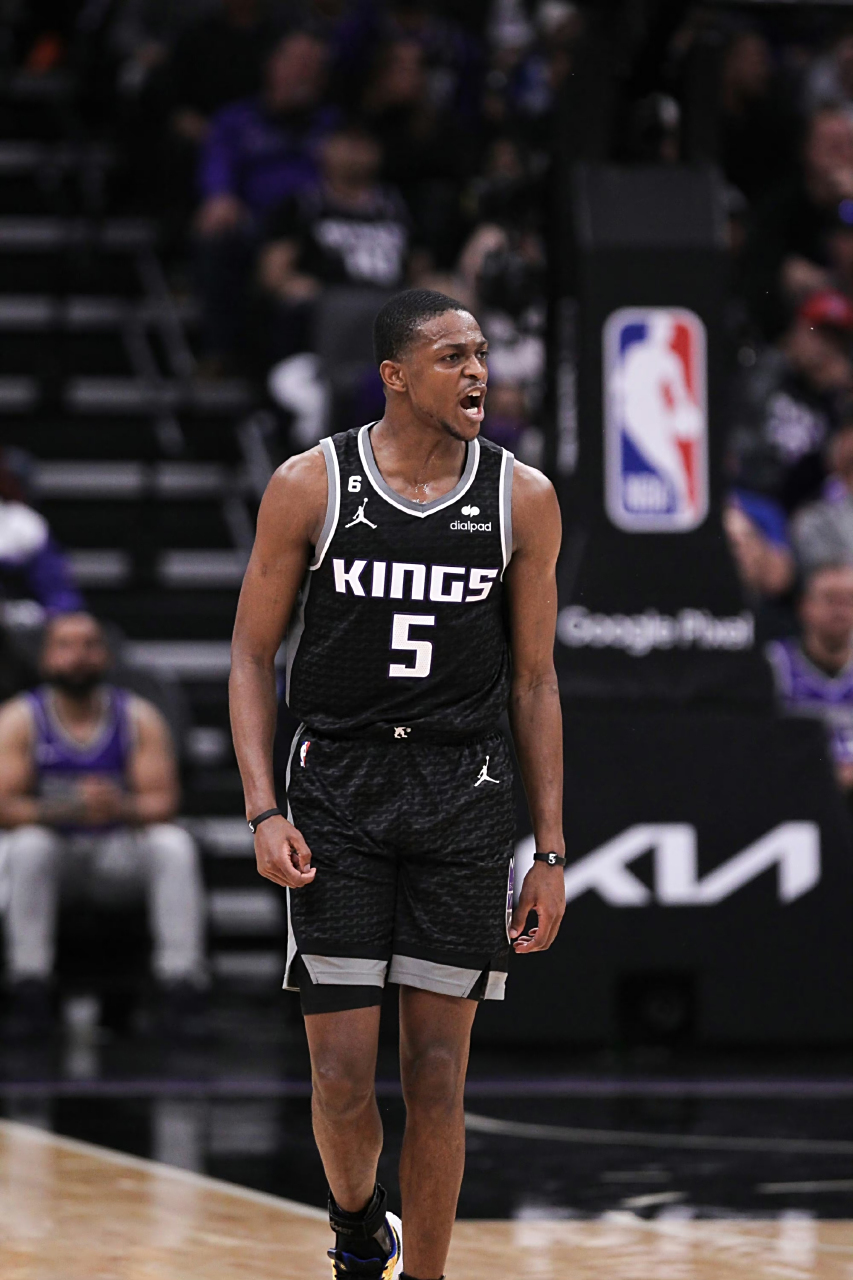 包含日本男篮力克国王，巴恩斯爆发神勇的词条