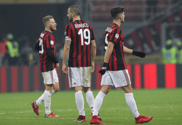 ac米兰-AC米兰主场轻取对手,提升排名的简单介绍