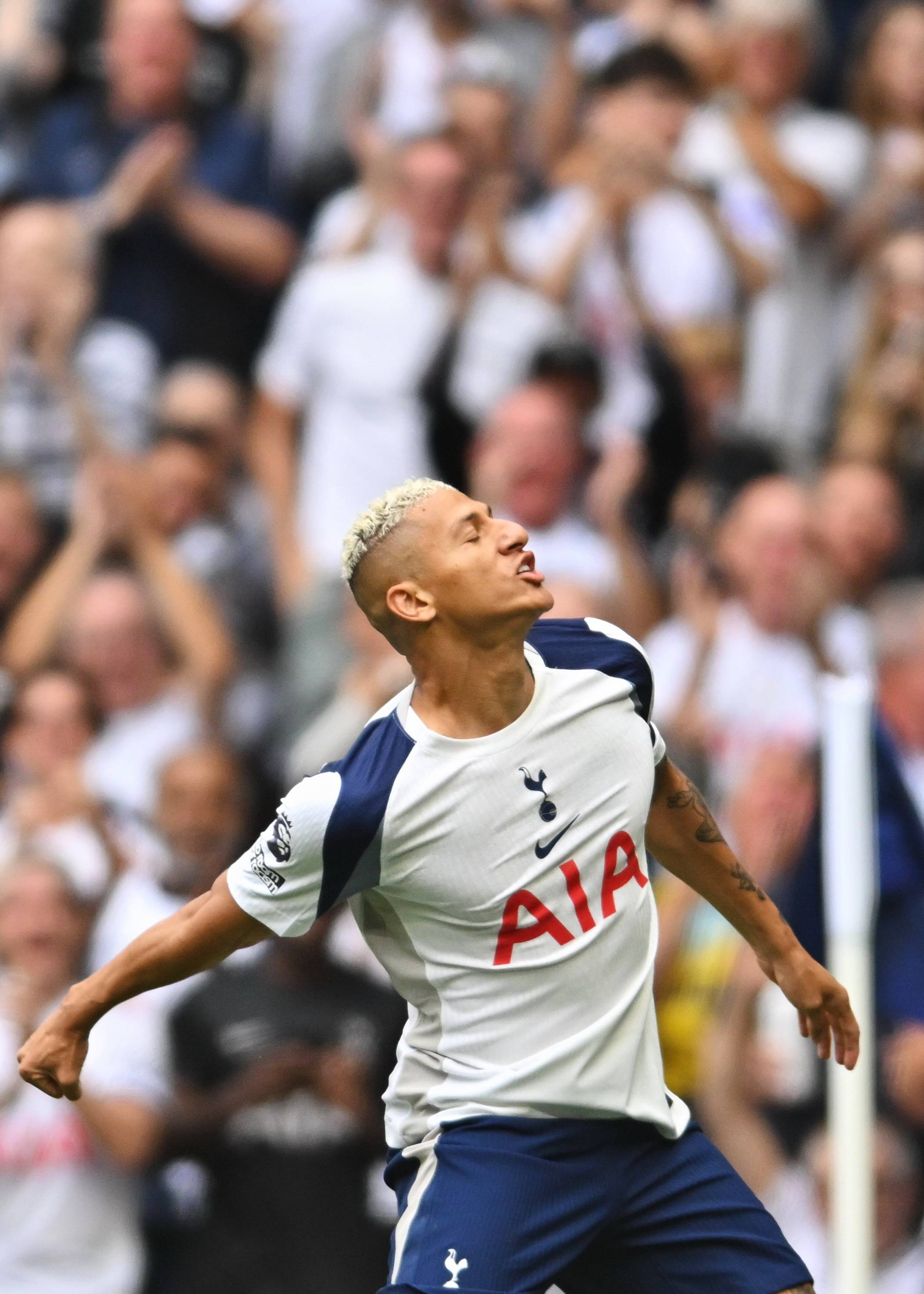 ac米兰下载-熱刺主場逆轉勝車路士,實現大逆轉