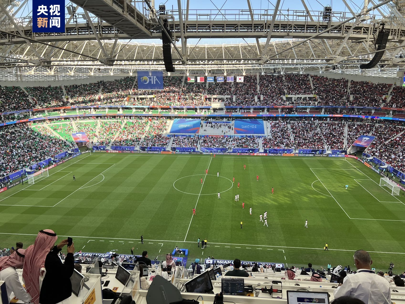 米兰-关于卡塔尔球队取得胜利晋级淘汰赛的信息