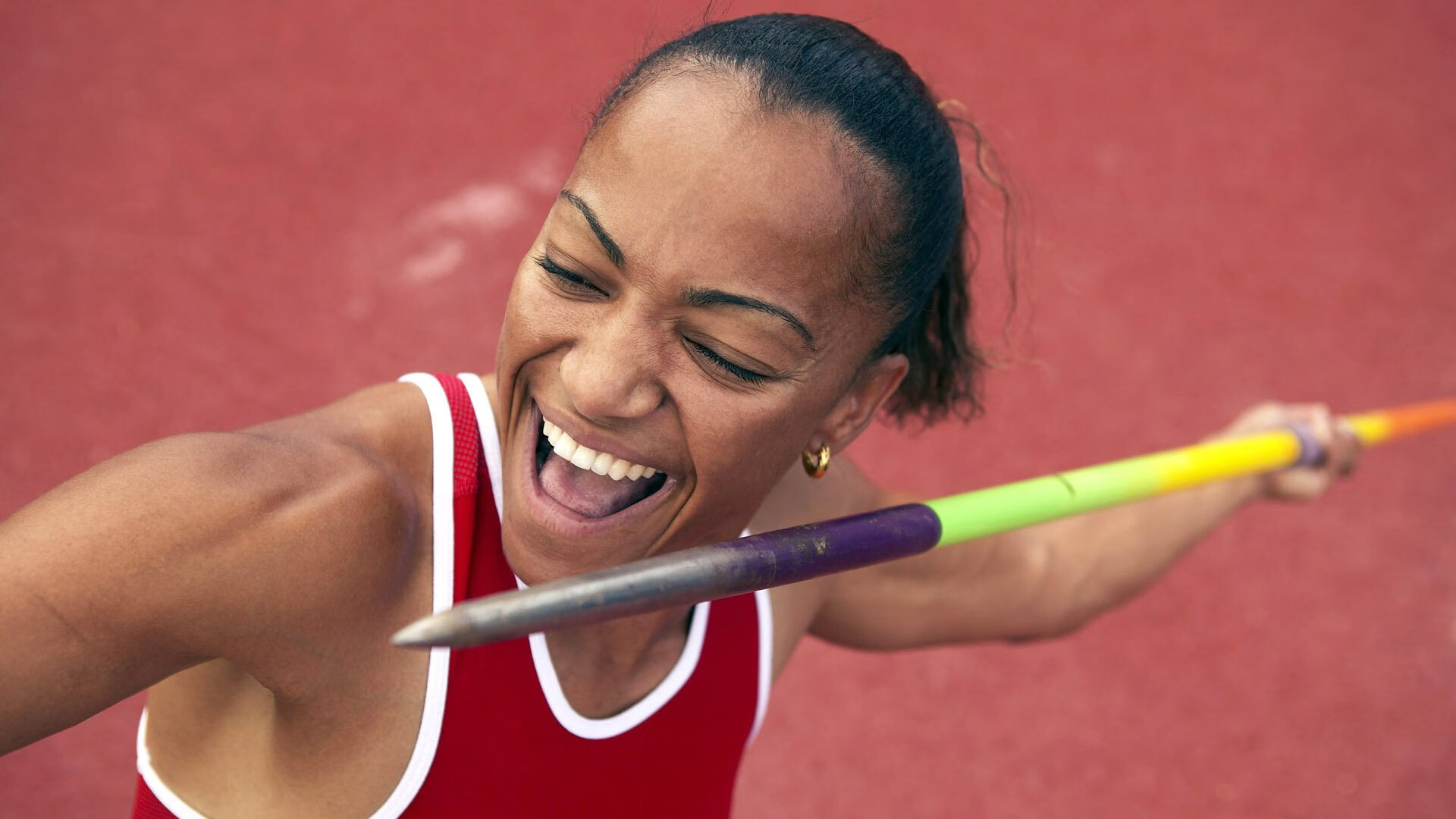 苏格兰战术纪律铸就历史性胜利，卡塞米罗全能表现点燃中场引擎